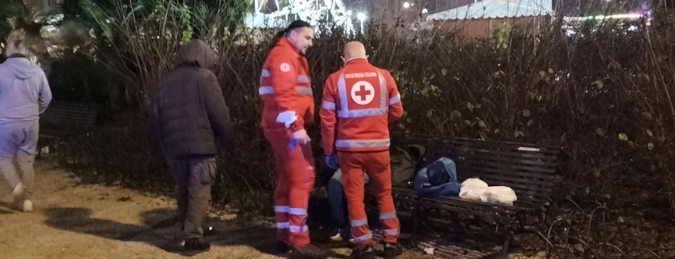 Ancona: soccorsa ubriaca in piazza Cavour. Lite con coltello il giorno prima – CentroPagina
