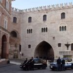 Controlli congiunti in centro: identificate 44 persone - Cronache Ancona