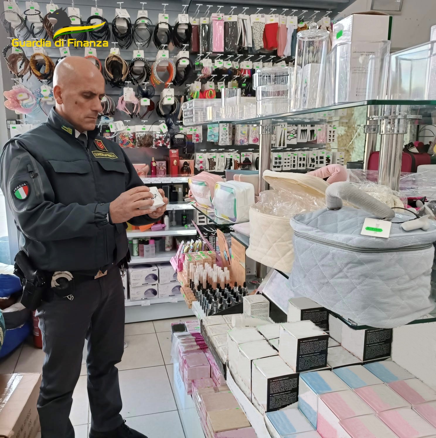 Civitanova, la Guardia di Finanza sequestra oltre 500 confezioni di cosmetici contenenti Lilial – Riviera Oggi