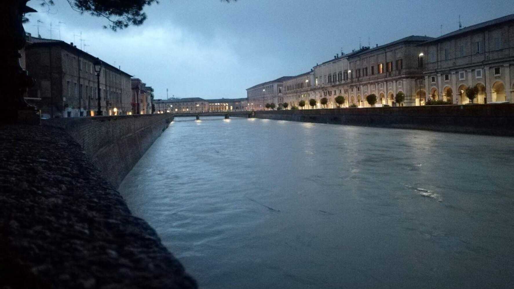 Senigallia (Ancona), allerta per il fiume Misa: è oltre i 2 metri