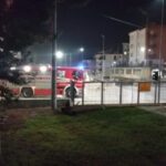 In retromarcia per far passare un camion: finisce contro la colonnina del gas - Cronache Ancona