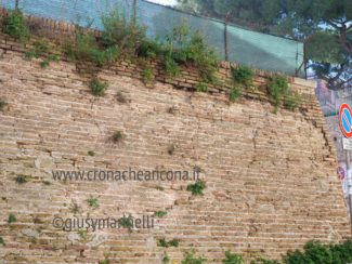 Bastione di San Pietro, le mura sono pericolose, chiesta la messa in sicurezza – Cronache Ancona
