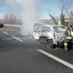 Automobile in fiamme sul raccordo autostradale Ascoli-Mare - Ascoli Notizie