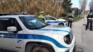 Sigilli all’auto senza revisione: la Mini Cooper era ricercata dalla Polizia tedesca – Cronache Ancona Sigilli all’auto senza revisione: la Mini Cooper era ricercata dalla Polizia tedesca – Cronache Ancona