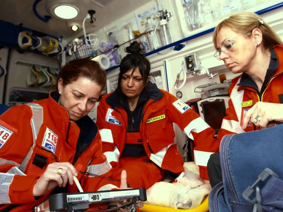 servizio-118-meno-ambulanze-con-medico,-piu-auto-mediche-e-piu-infermieri-la-rivoluzione-dell'emergenza-urgenza.