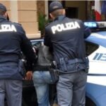 Minaccia i genitori per avere i soldi poi cerca di picchiarli: bloccato e arrestato un 25enne - Cronache Ancona