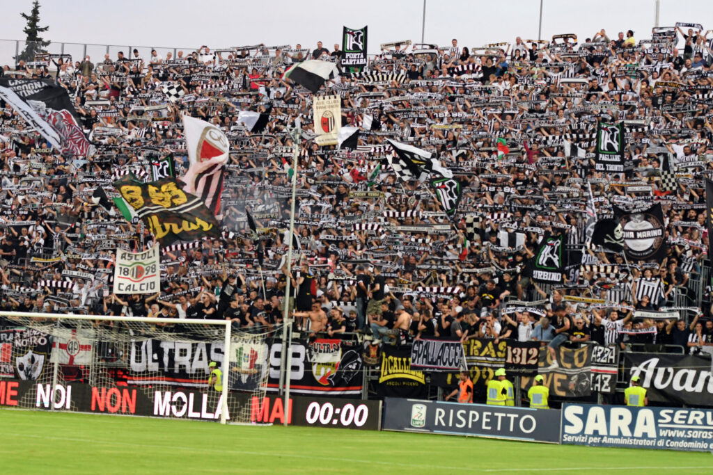 Ascoli-Perugia, emessi quattro DASPO a tifosi umbri